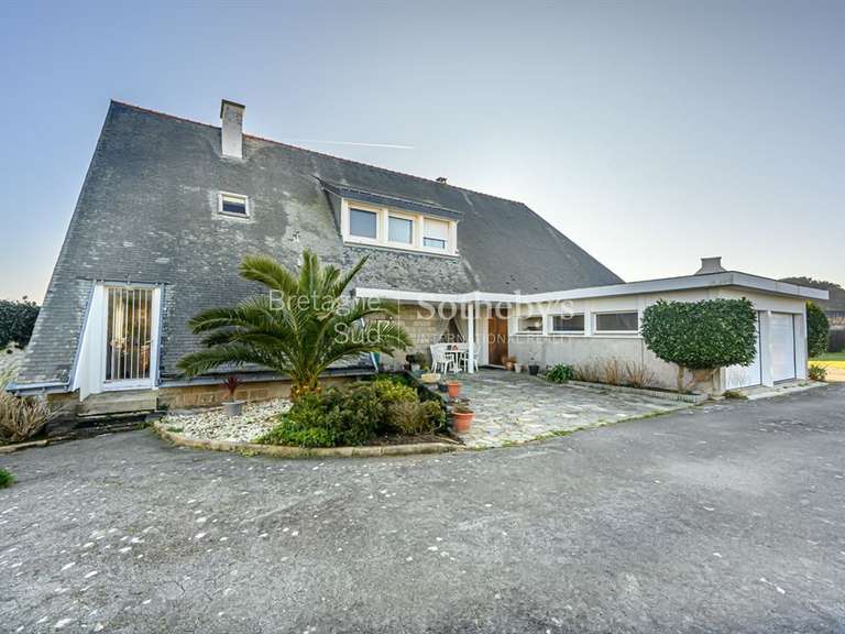 Maison Plouhinec - 8 chambres - 275m²