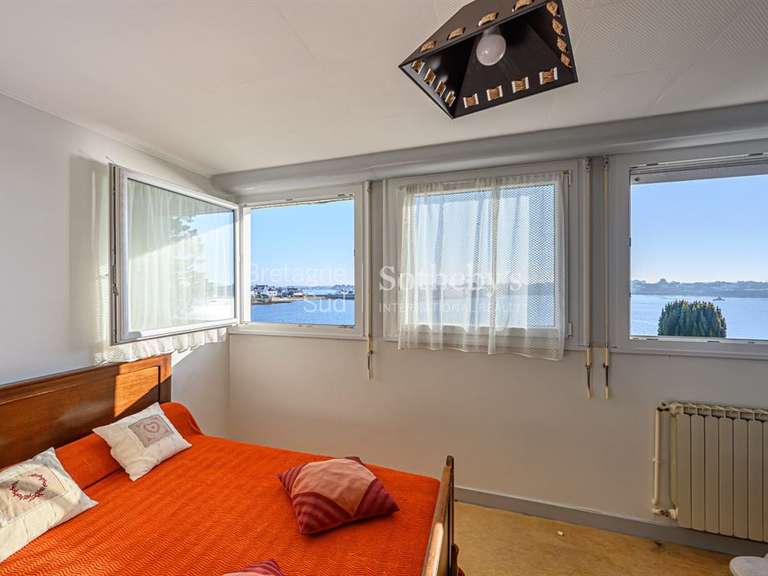 Maison Plouhinec - 8 chambres - 275m²