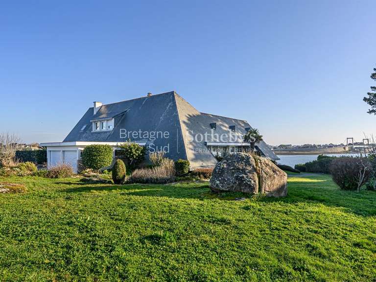 Maison Plouhinec - 8 chambres - 275m²