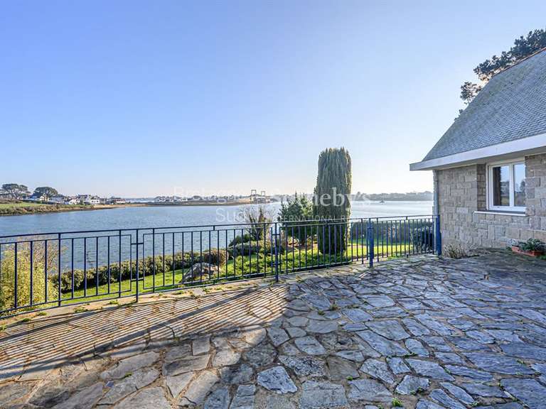 Maison Plouhinec - 8 chambres - 275m²