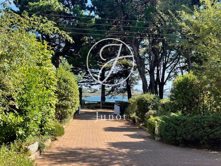 House with Sea view Plouhinec - 8 bedrooms - 250m²