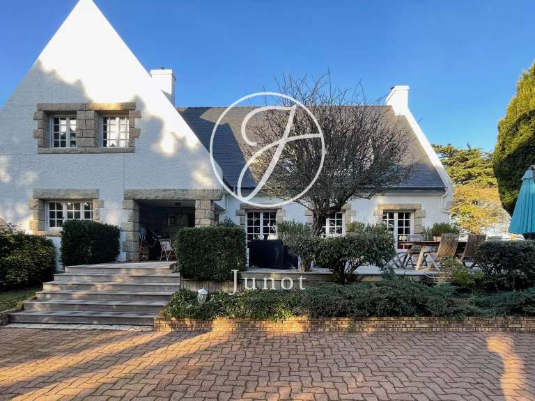 House with Sea view Plouhinec - 8 bedrooms - 250m²