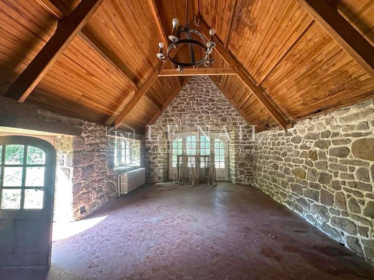 Maison Plouhinec - 3 chambres - 230m²