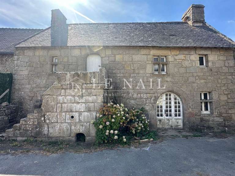 Maison Plouhinec - 3 chambres - 230m²