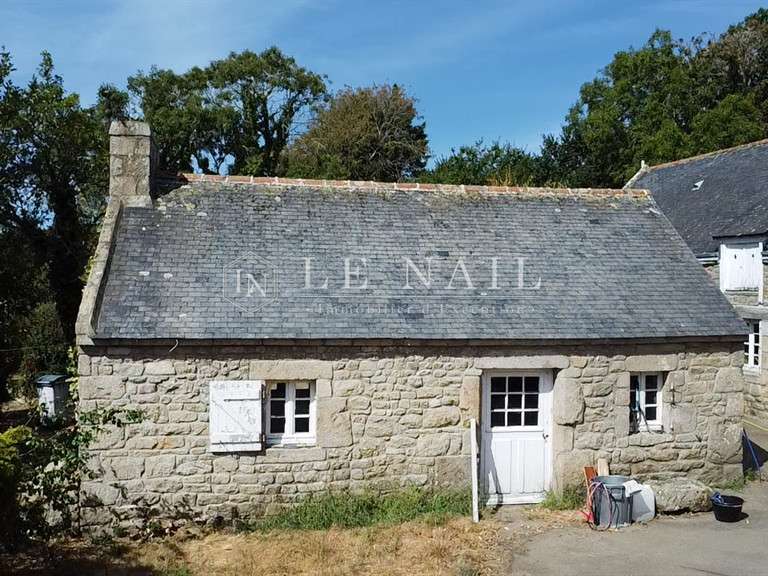 Maison Plouhinec - 3 chambres - 230m²