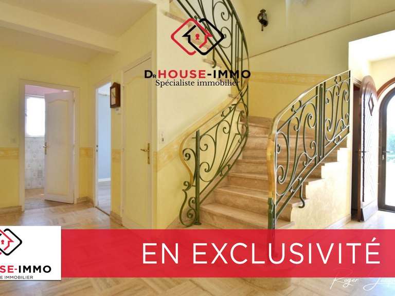 Villa Plouhinec - 6 bedrooms - 191m²