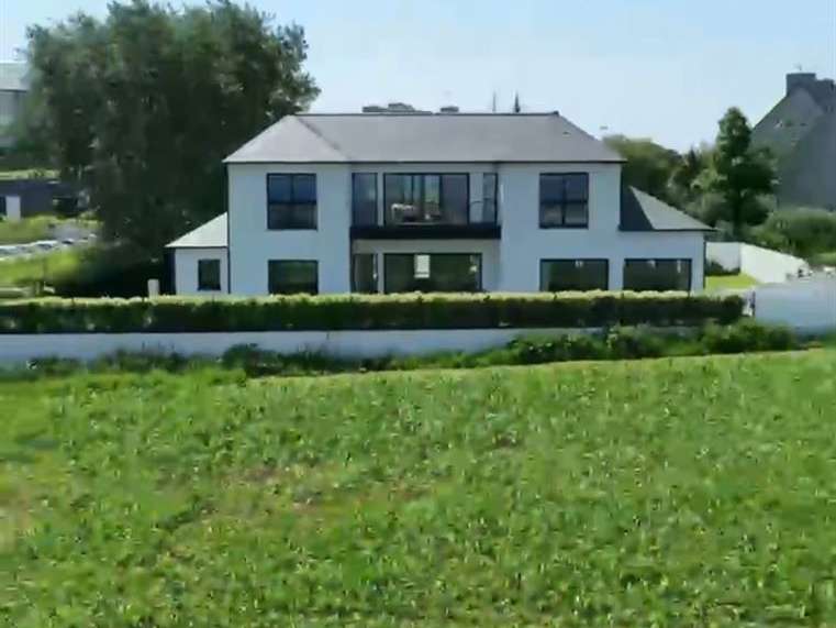 Maison Plouider - 3 chambres - 232m²
