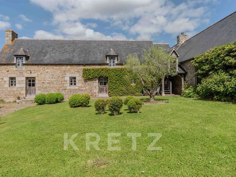 Propriété Ploumilliau - 11 chambres - 450m²