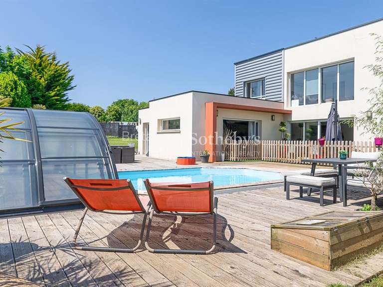 Maison Plourhan - 6 chambres - 216m²