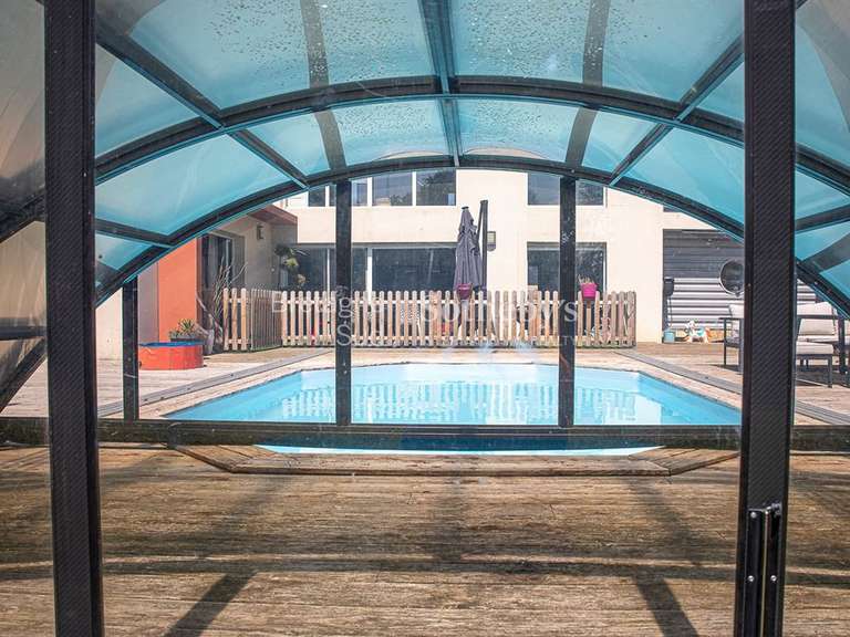 Maison Plourhan - 6 chambres - 216m²