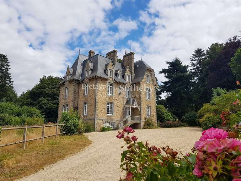 Propriété équestre avec Vue sur mer Plouvara - 8 chambres - 360m²
