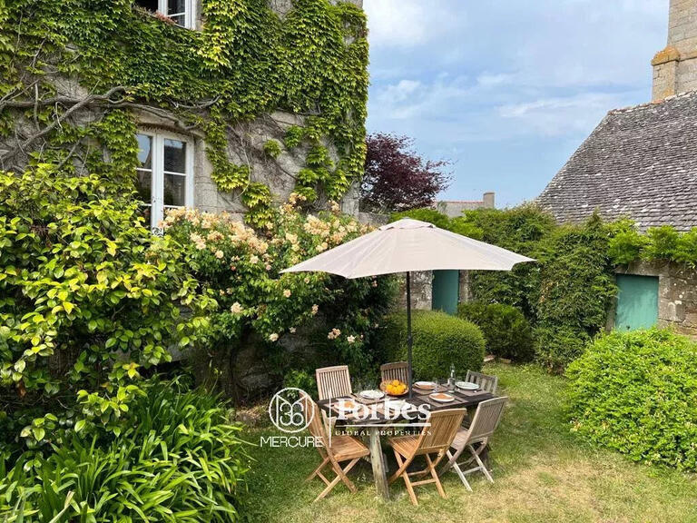 House Plufur - 4 bedrooms - 212m²