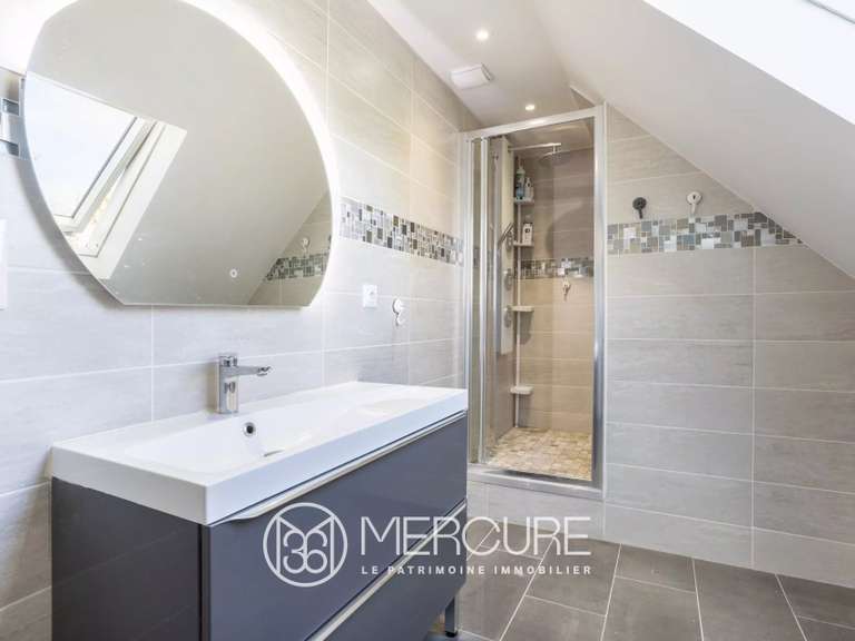 Maison Pluguffan - 8 chambres - 240m²