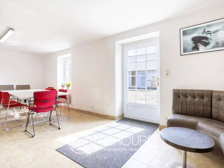 Maison Pluguffan - 8 chambres - 240m²