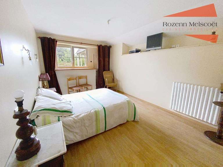 Maison Pluguffan - 8 chambres