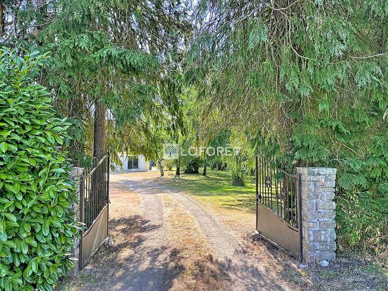 Maison Plumergat - 6 chambres - 270m²