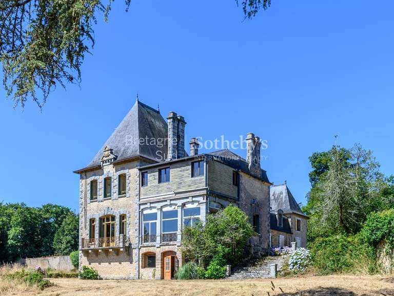 Manoir Pluneret - 700m²