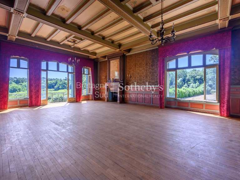 Manor Pluneret - 700m²