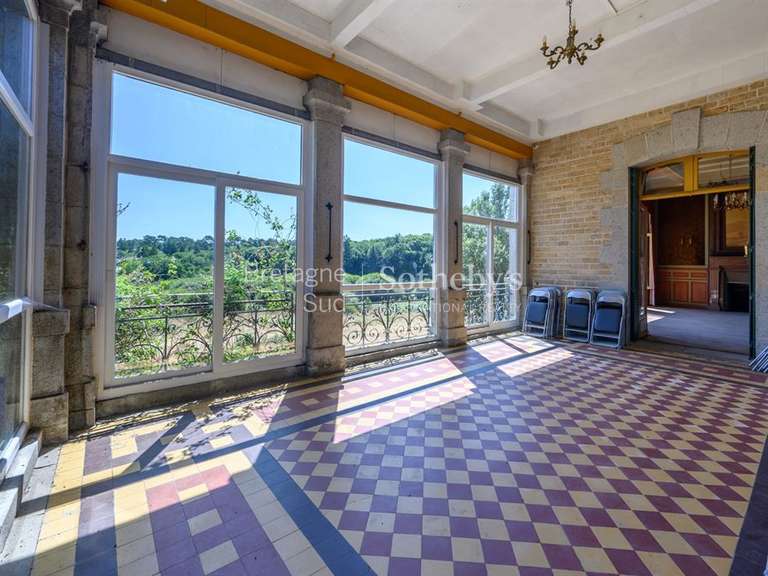 Manor Pluneret - 700m²