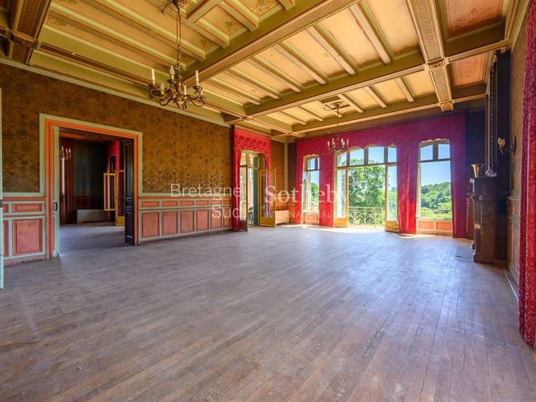 Manor Pluneret - 700m²