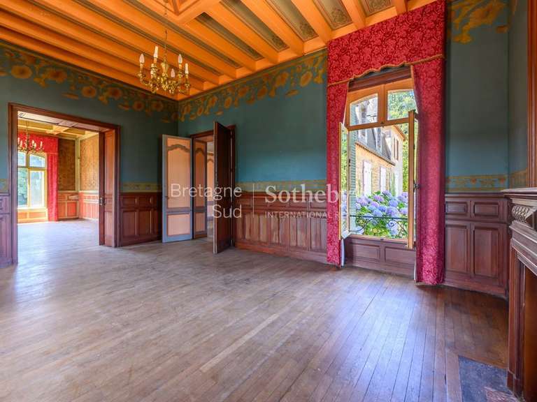 Manor Pluneret - 700m²