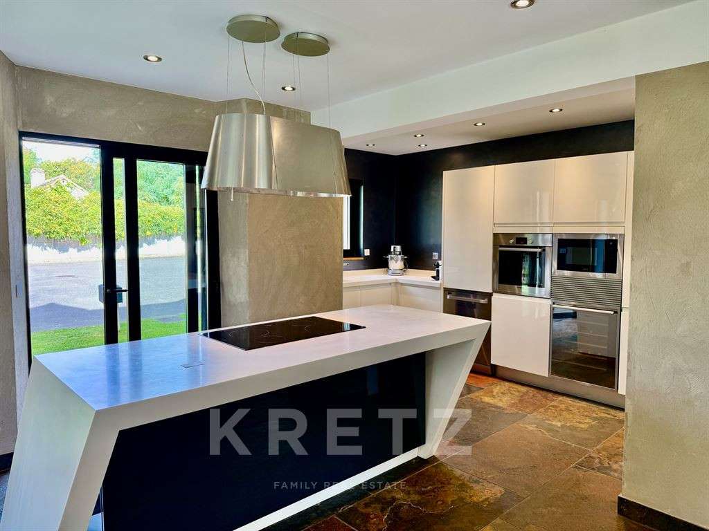 House Poigny-la-Forêt