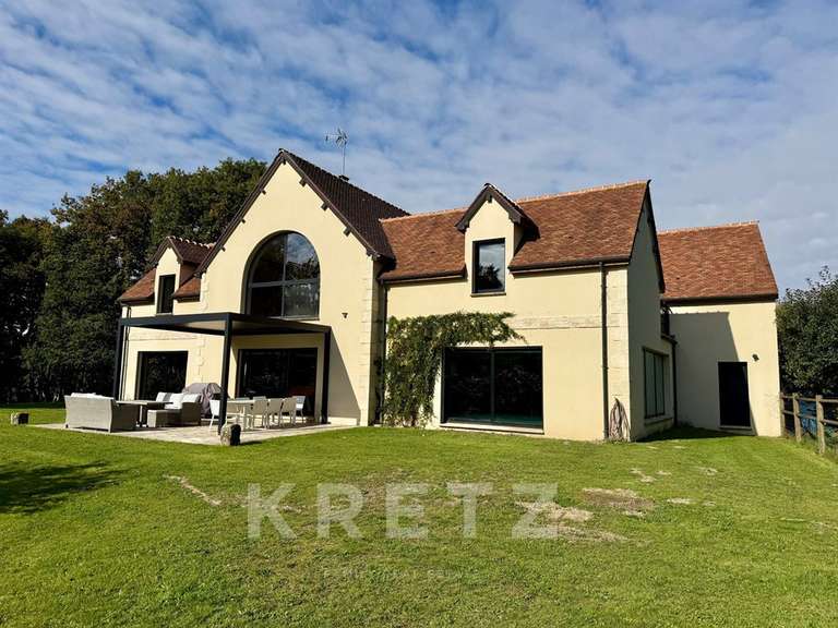 Maison Poigny-la-Forêt - 4 chambres - 458m²
