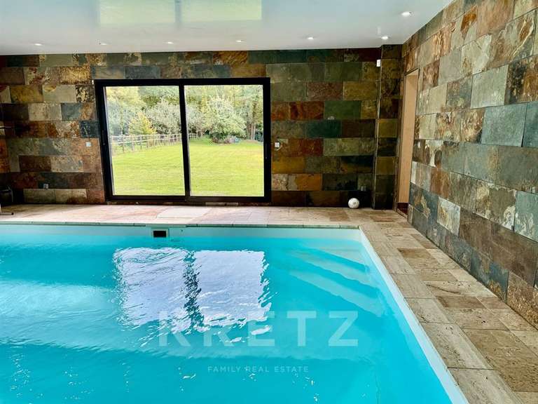 Maison Poigny-la-Forêt - 4 chambres - 458m²