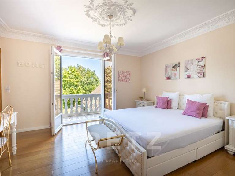 Maison Poigny-la-Forêt - 5 chambres - 587m²