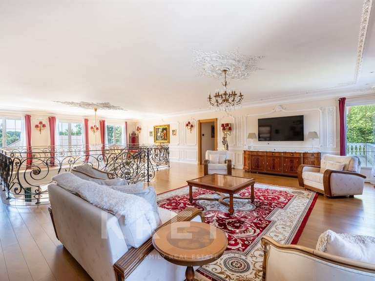 Maison Poigny-la-Forêt - 5 chambres - 587m²