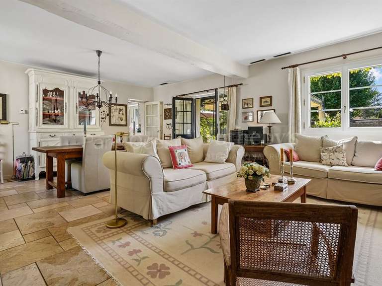 Maison Poigny-la-Forêt - 5 chambres - 220m²