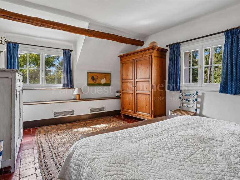 Maison Poigny-la-Forêt - 5 chambres - 220m²