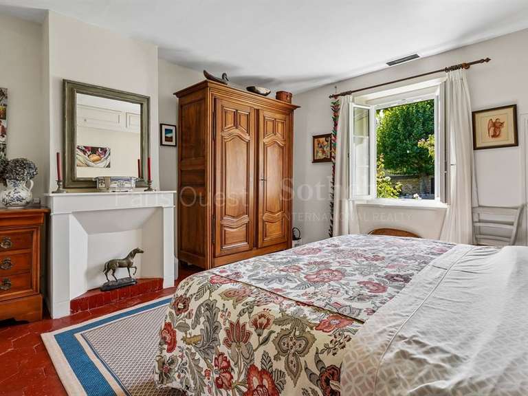 Maison Poigny-la-Forêt - 5 chambres - 220m²