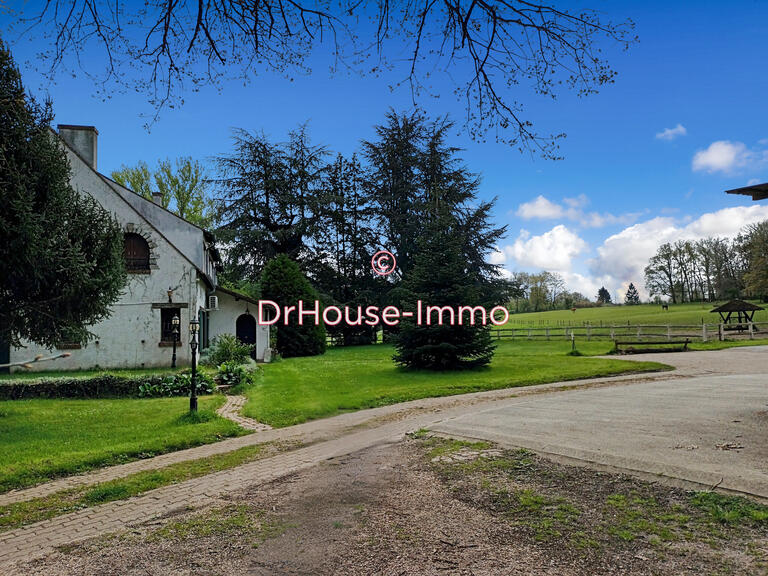 Villa Poigny-la-Forêt - 7 bedrooms - 337m²