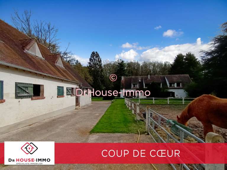 Villa Poigny-la-Forêt - 7 chambres - 337m²
