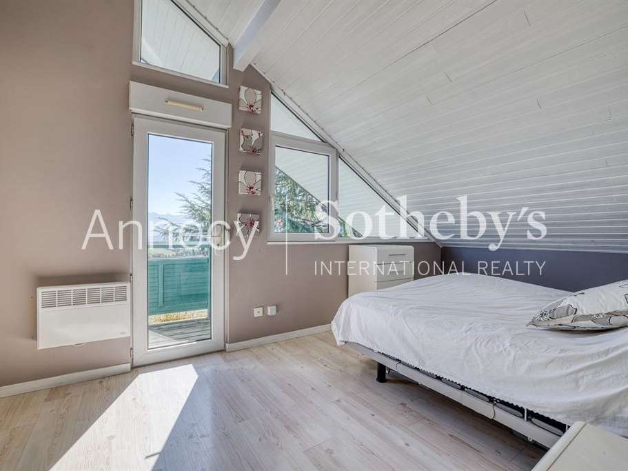 Maison Poisy