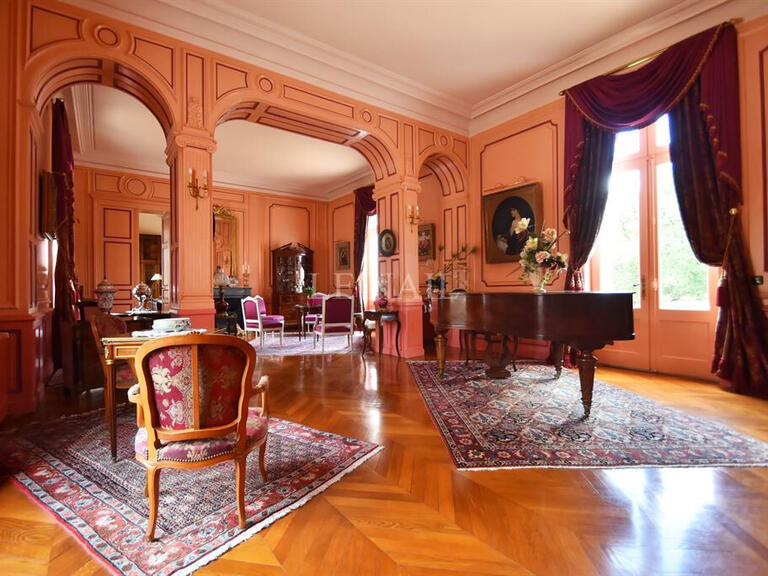 Château Poitiers - 12 chambres - 600m²