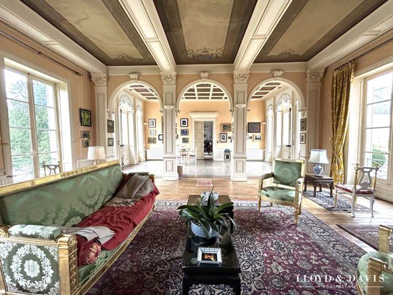 Château Poitiers - 8 chambres - 632m²