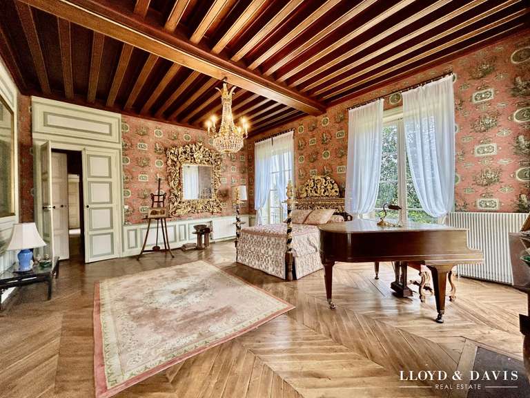 Château Poitiers - 8 chambres - 632m²