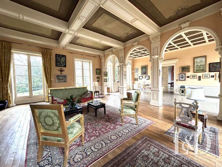 Château Poitiers - 8 chambres - 632m²