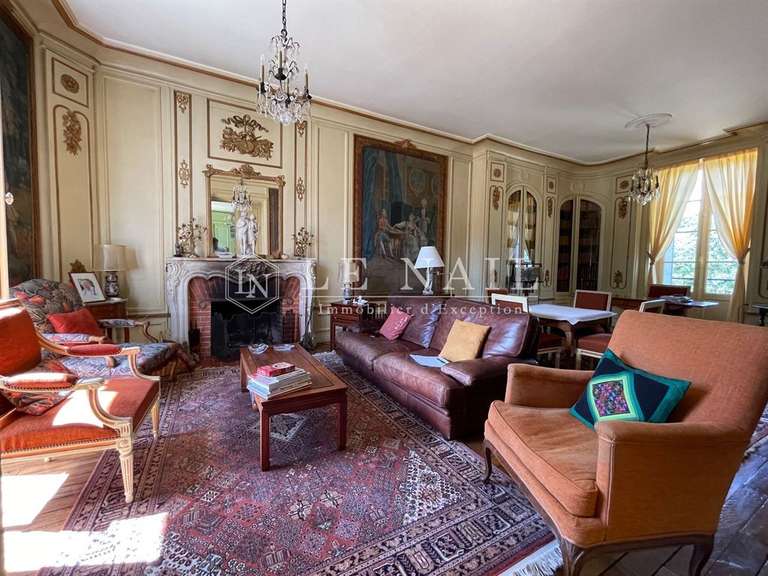 Château Poitiers - 6 chambres - 520m²