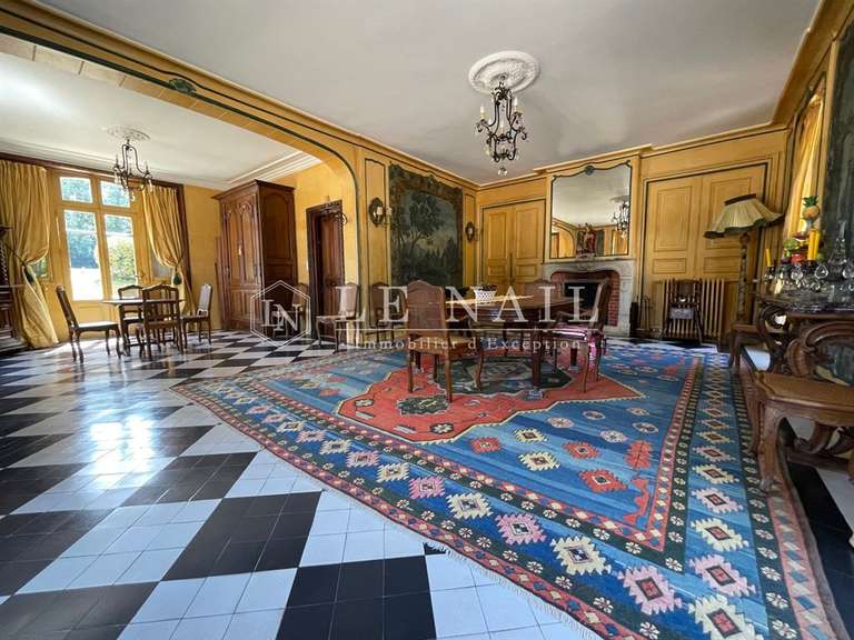 Château Poitiers - 6 chambres - 520m²
