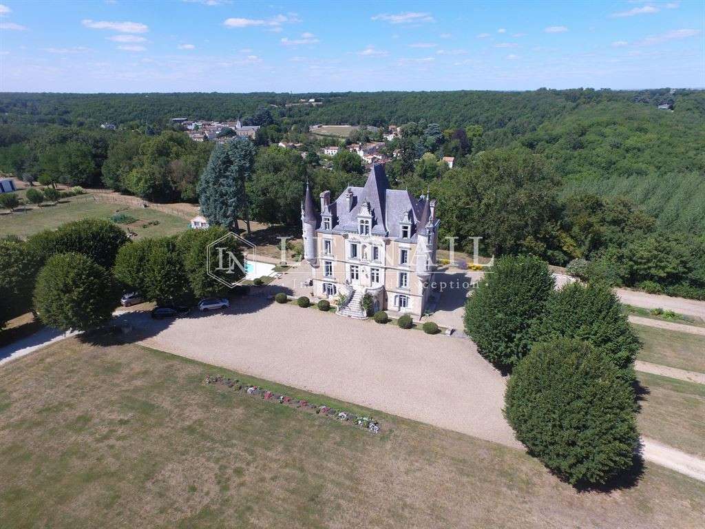 Château Poitiers