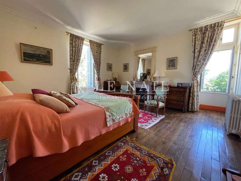 Château Poitiers - 6 chambres - 520m²