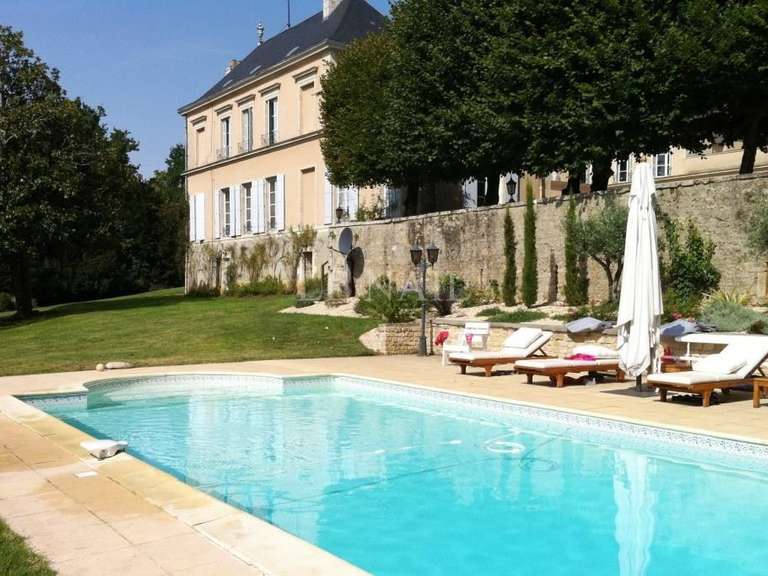 Château Poitiers - 12 chambres - 600m²