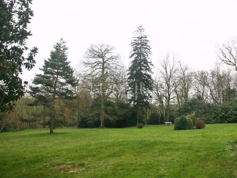 Château Poitiers - 12 chambres - 600m²