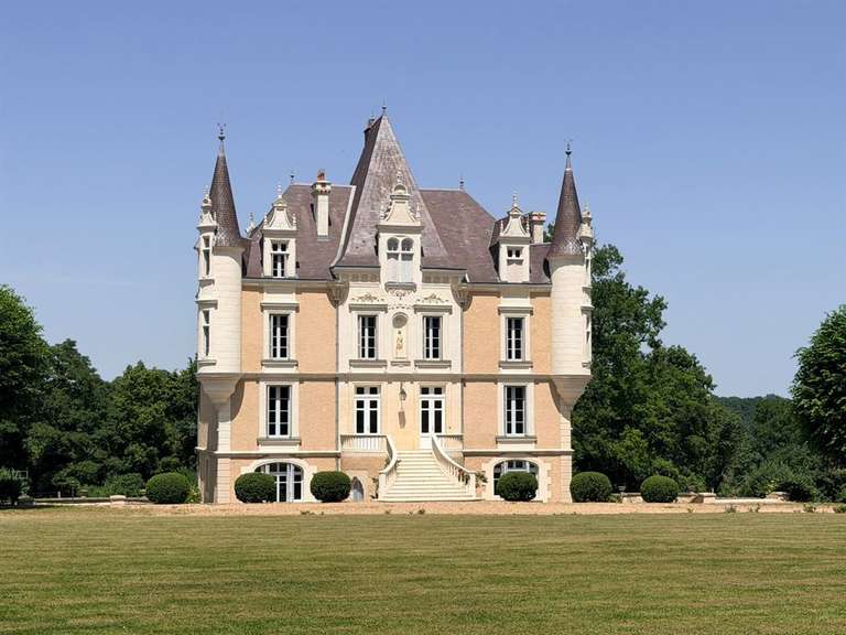 Château Poitiers - 6 chambres - 520m²
