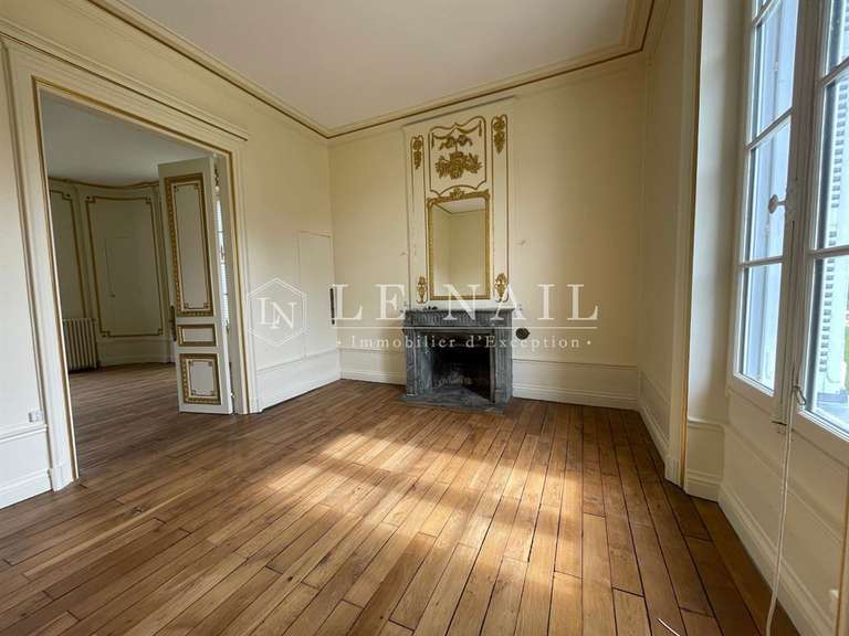 Château Poitiers - 6 chambres - 520m²