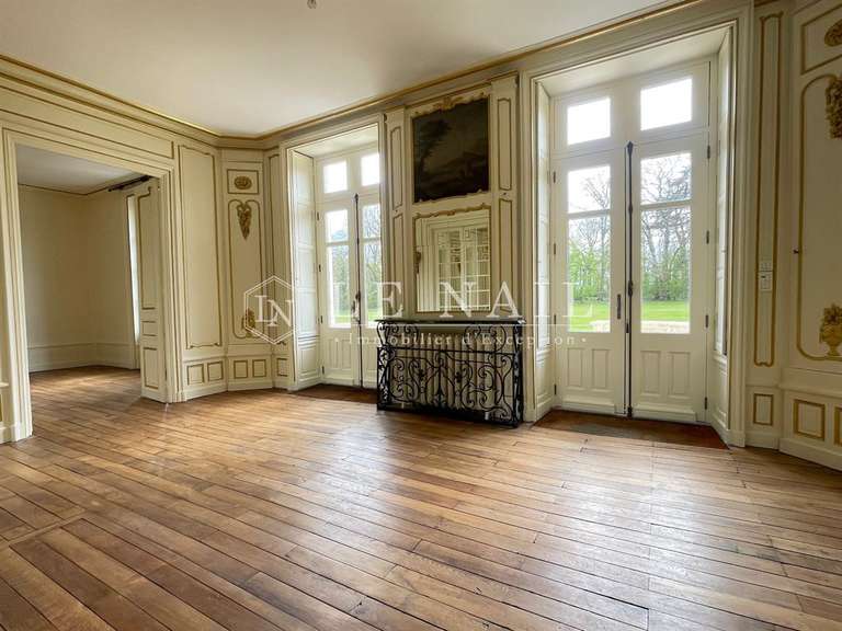 Château Poitiers - 6 chambres - 520m²