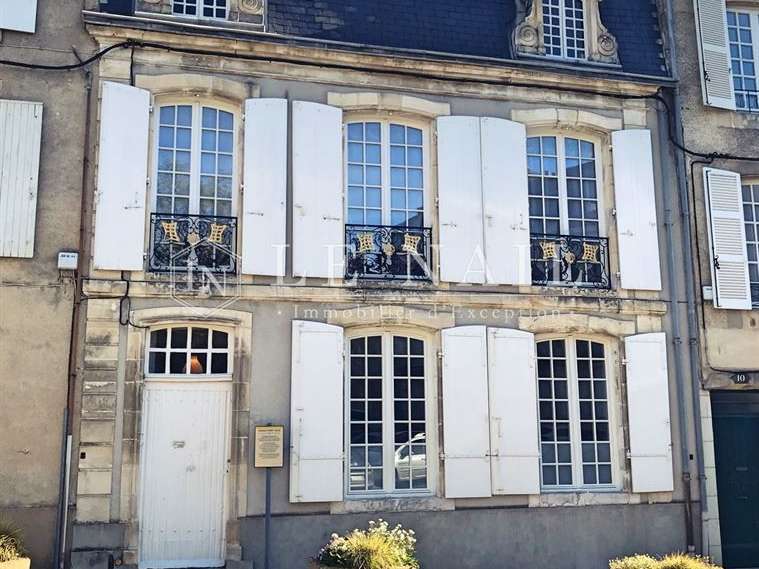 Maison Poitiers - 4 chambres - 265m²